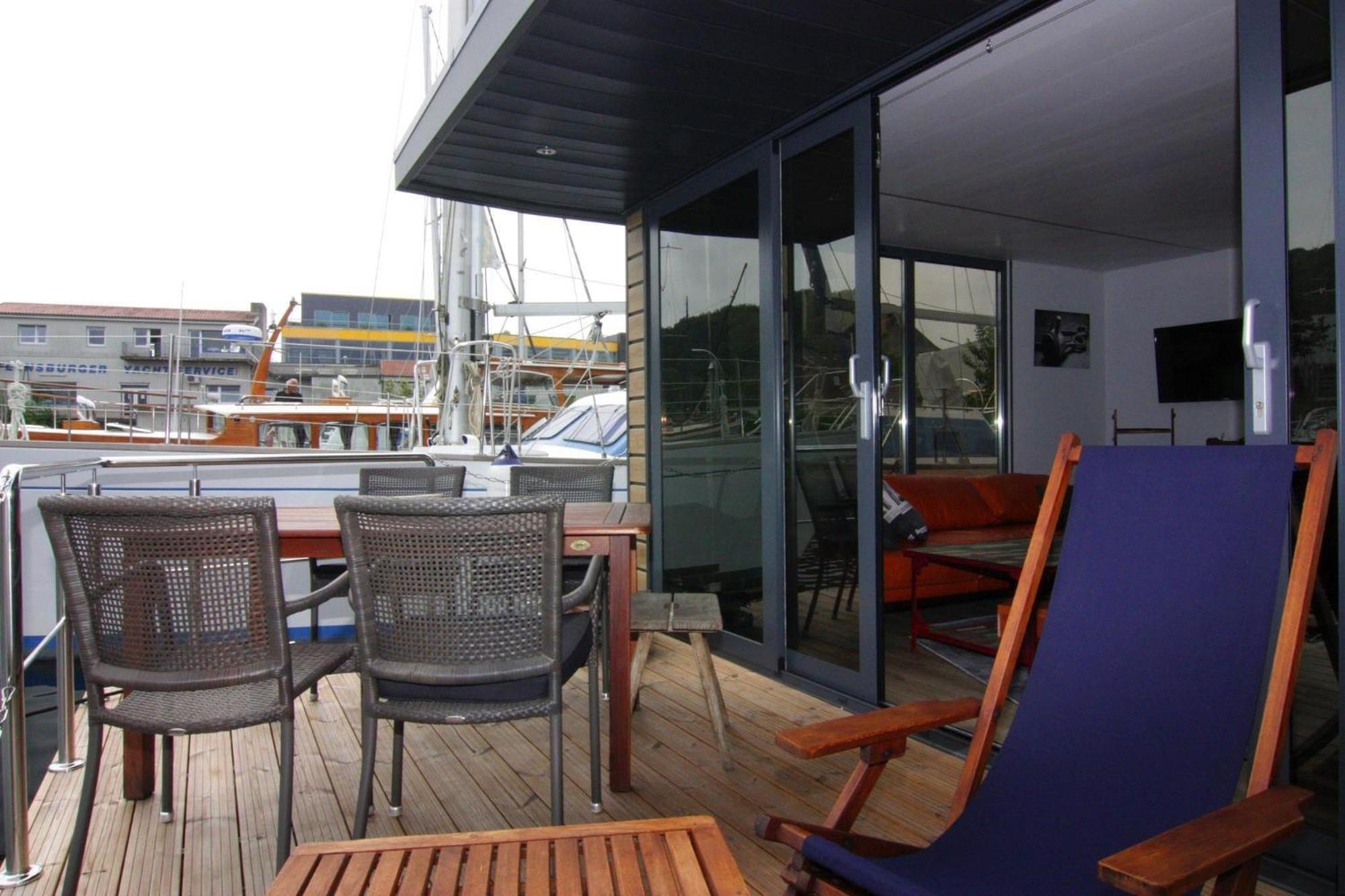 Hotel Houseboat Leni Flensburgo Exterior foto